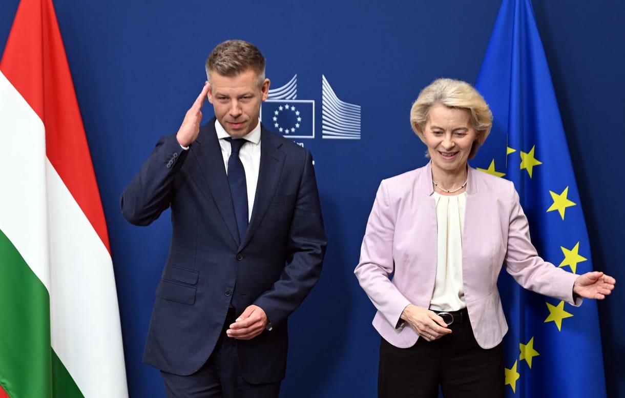 Magyar És Ursula