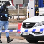 Vérengzés Franciaországban: autójából lőtte a járókelőket egy fegyveres, egy ember meghalt, öten megsérültek Franciaország, tüntetés