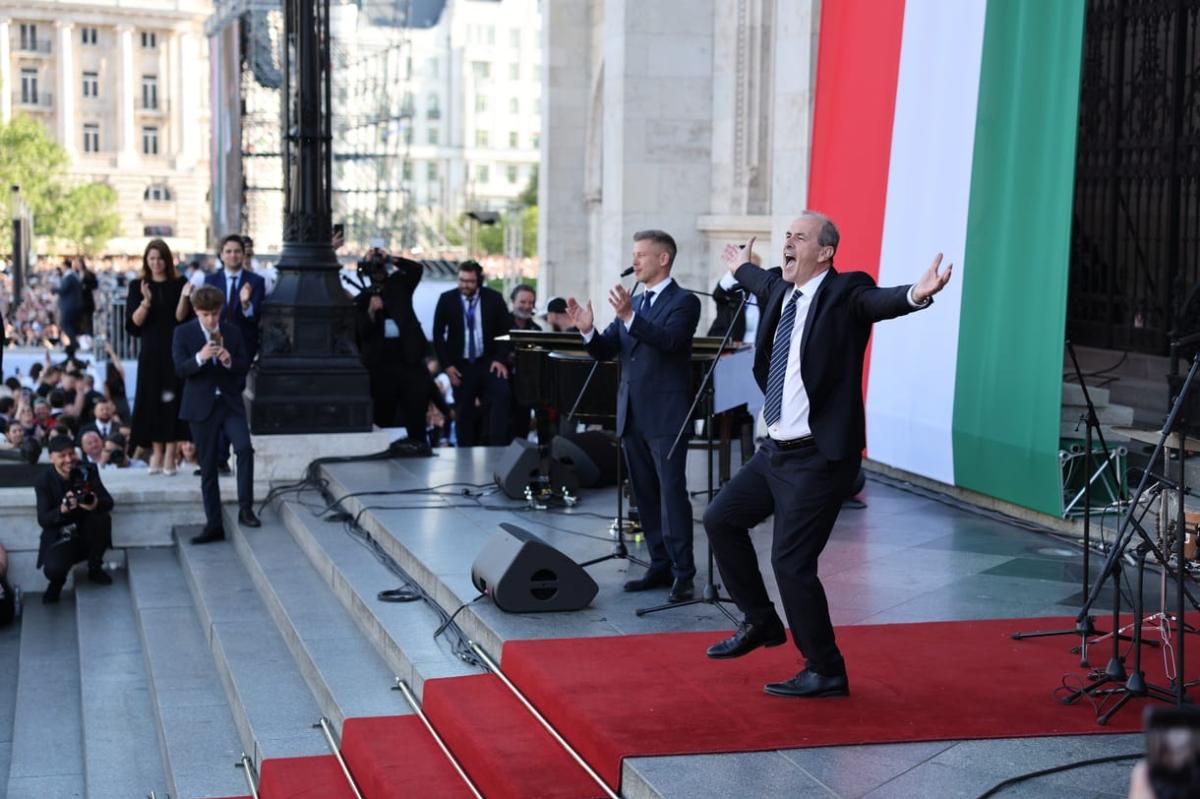 hegedűs Zsolt a táncoslábú egészségügyi miniszter