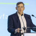 Nem kell a V-Híd, csak a gépei és a dolgozói? Az osztrák PORR átvenné Mészáros Lőrinc cégének értékes erőforrásait Mészáros Lőrinc