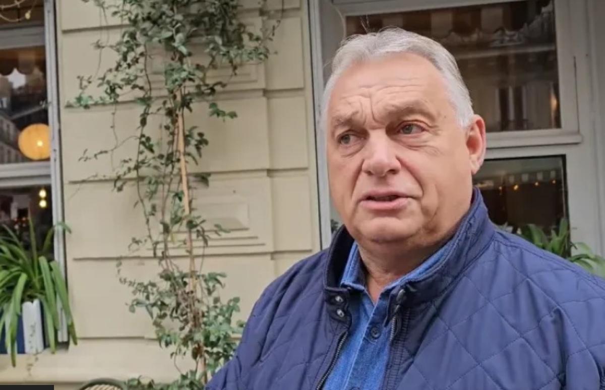Orbán Viktort Párizsban a Telex zaklatta