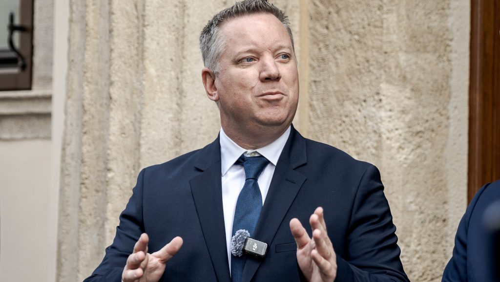 Pósfai Gábor
