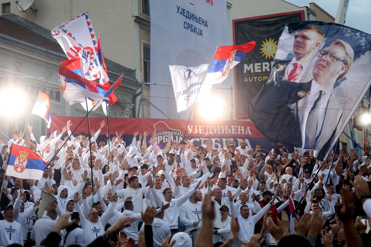 Szerbia választások Vucic