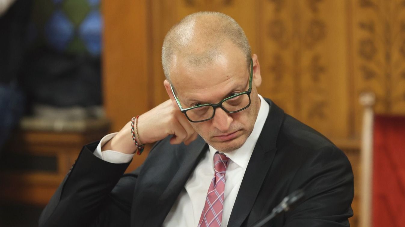 Tarr Zoltán