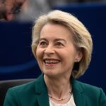Brüsszel tapsol, a szülők kérvényezhetnek: Magyar Péter átírta a gyermekvédelmi törvényt, miközben felszabadult 4,2 milliárd euró Ursula van