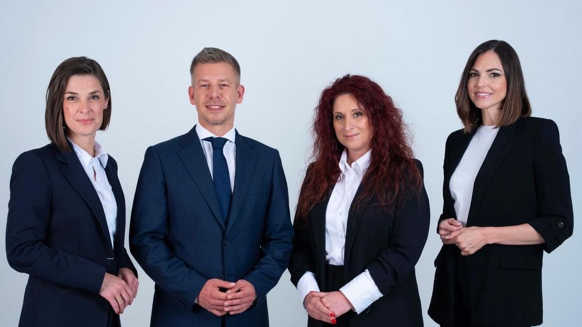 sajtószóvivők Kormány sajtószóvivők